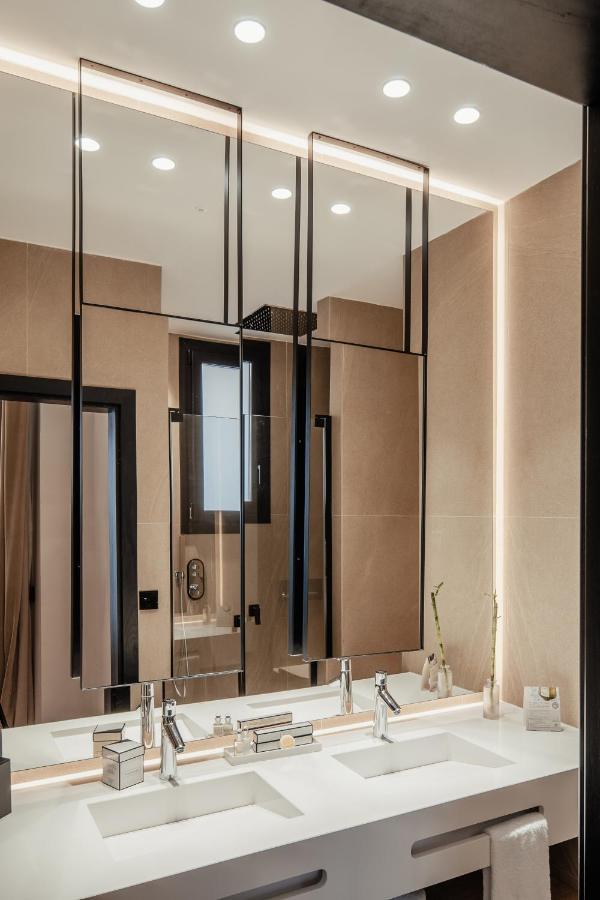 Hotel Vincci Seleccion Unuk 5 Gl Siviglia Esterno foto